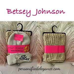 NEW Betsey Johnson Beige Jeweled Star Knit Hat & Infinity Scarf Set